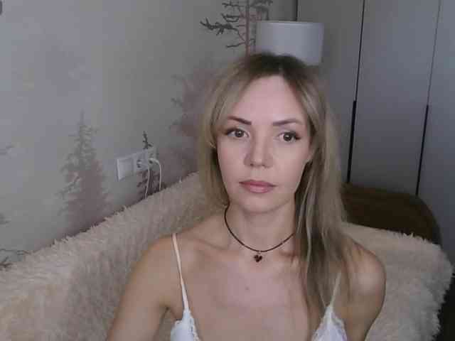 Red_Rose_98 webcam