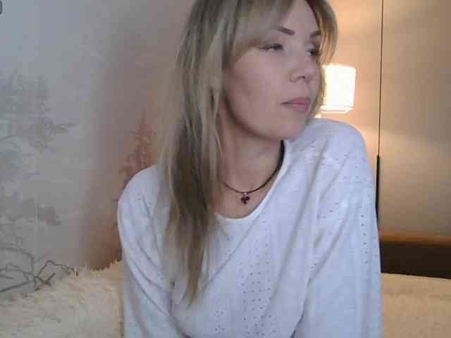 Red_Rose_98 webcam