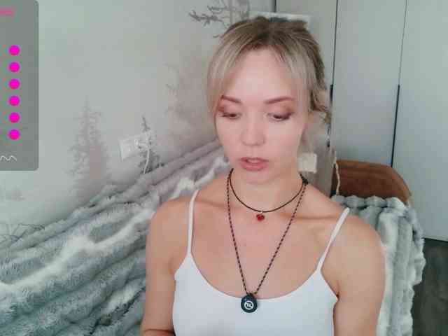 Red_Rose_98 webcam