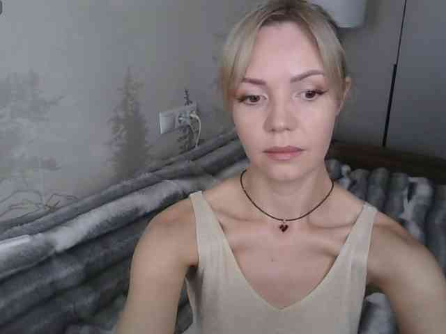 Red_Rose_98 webcam