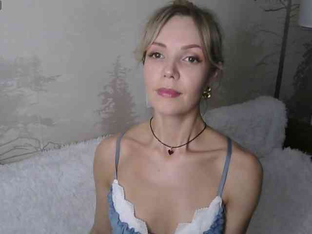 Red_Rose_98 webcam