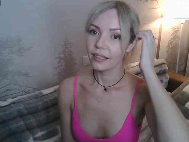 Red_Rose_98 webcam