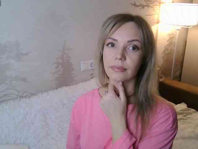 Red_Rose_98 webcam