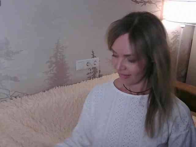 Red_Rose_98 webcam