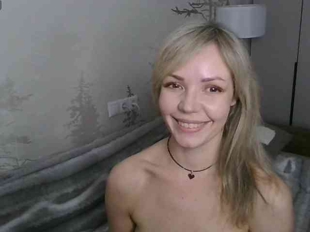 Red_Rose_98 webcam