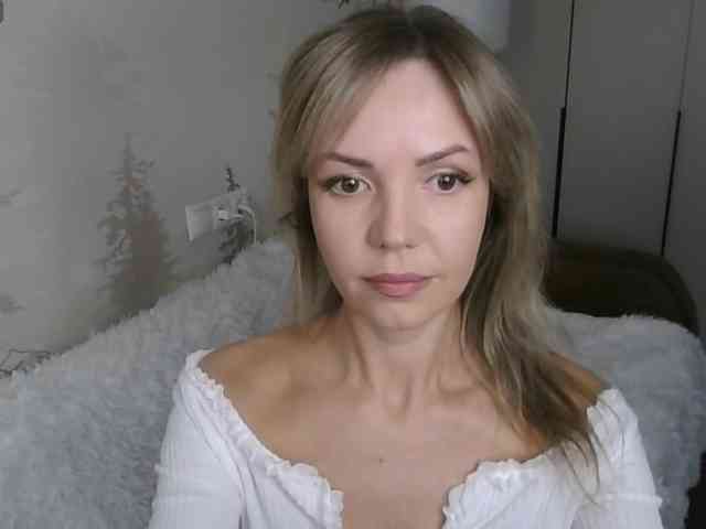 Red_Rose_98 webcam