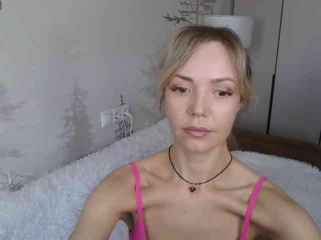 Red_Rose_98 webcam