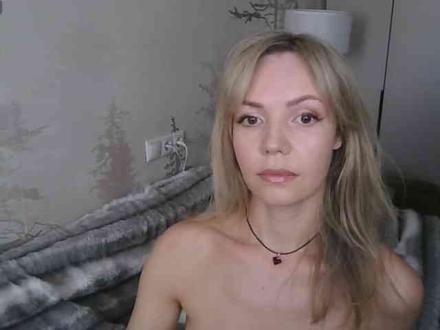 Red_Rose_98 webcam