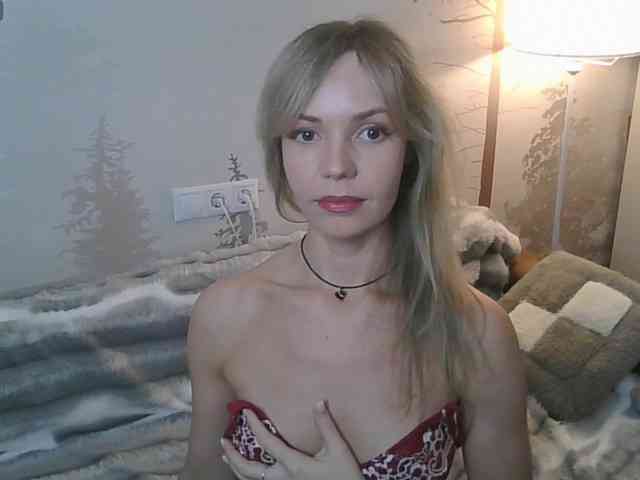 Red_Rose_98 webcam