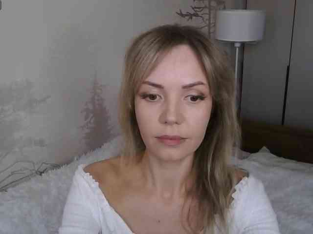 Red_Rose_98 webcam