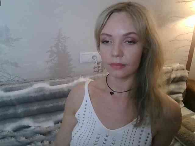 Red_Rose_98 webcam