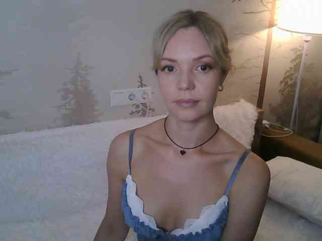 Red_Rose_98 webcam