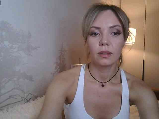 Red_Rose_98 webcam