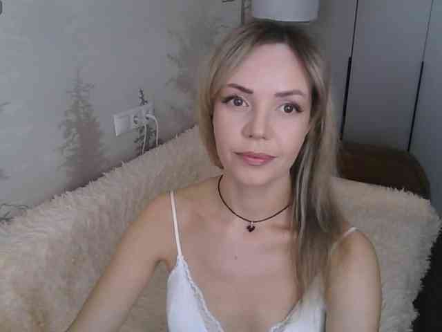 Red_Rose_98 webcam