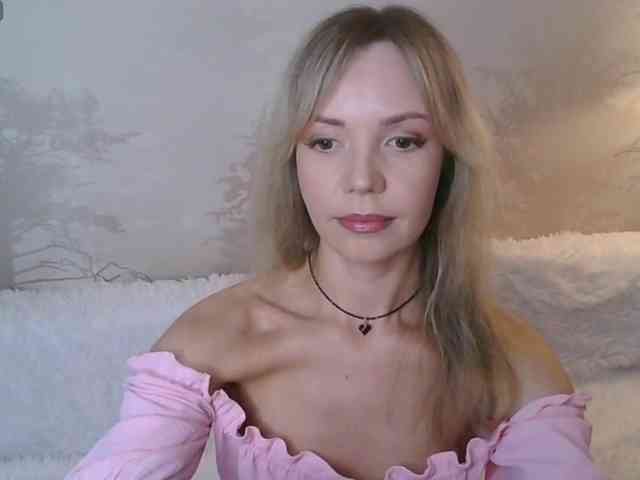 Red_Rose_98 webcam