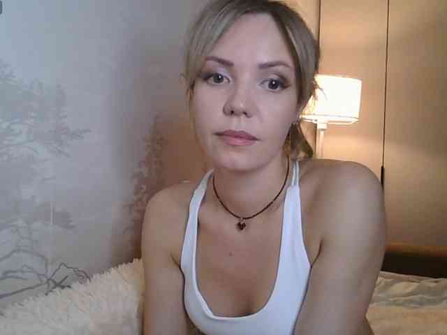 Red_Rose_98 webcam