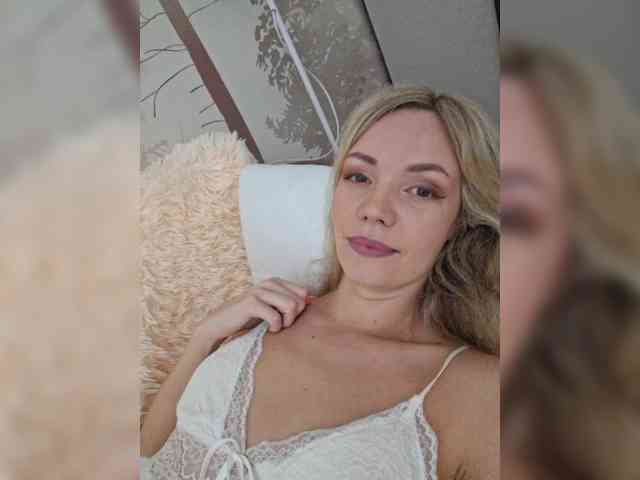 Red_Rose_98 webcam