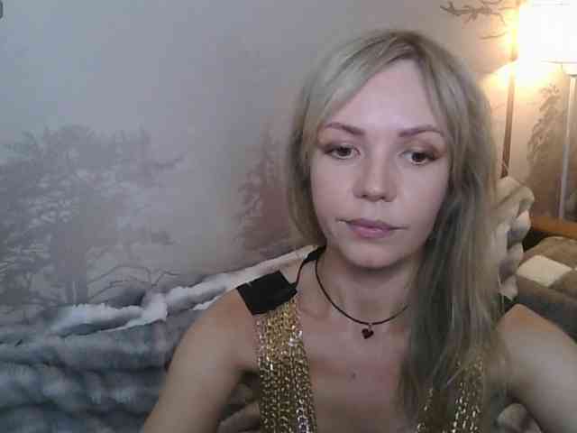 Red_Rose_98 webcam