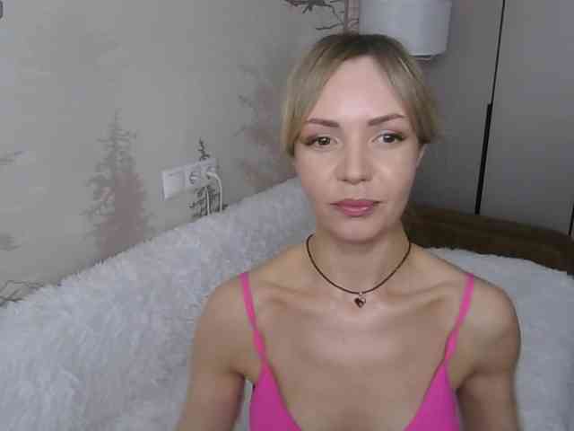 Red_Rose_98 webcam