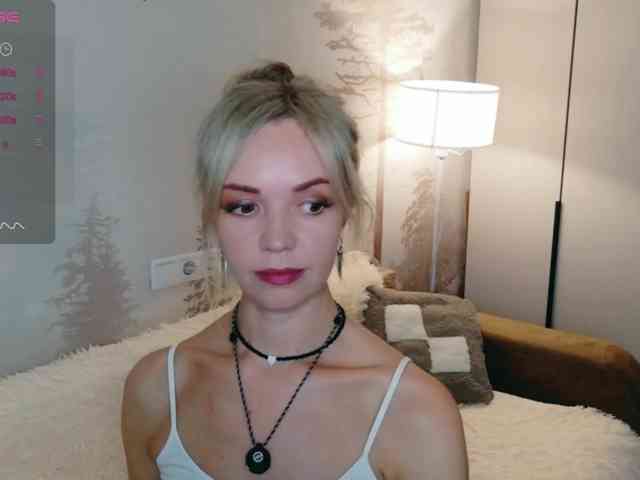 Red_Rose_98 webcam
