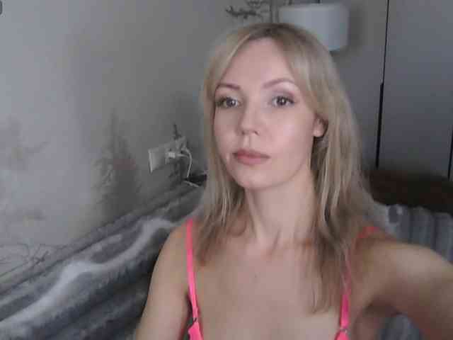 Red_Rose_98 webcam