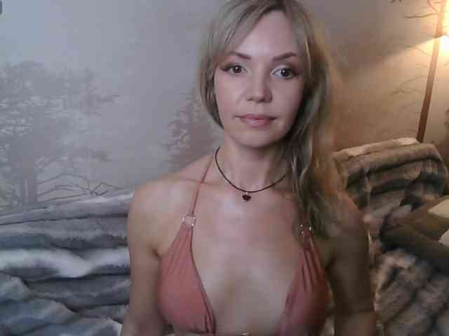 Red_Rose_98 webcam