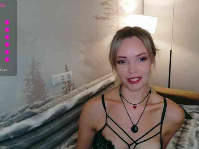 Red_Rose_98 webcam