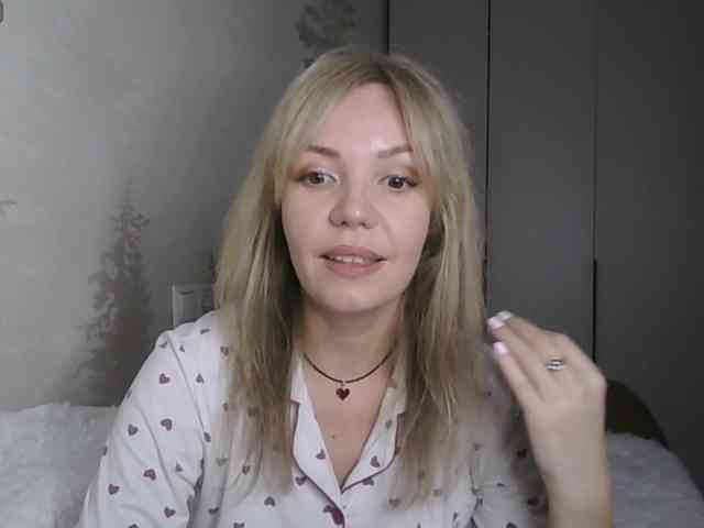 Red_Rose_98 webcam