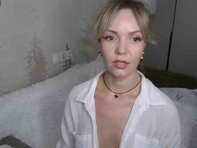 Red_Rose_98 webcam