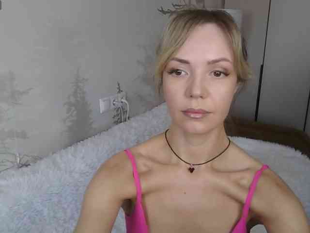 Red_Rose_98 webcam
