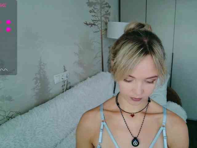 Red_Rose_98 webcam