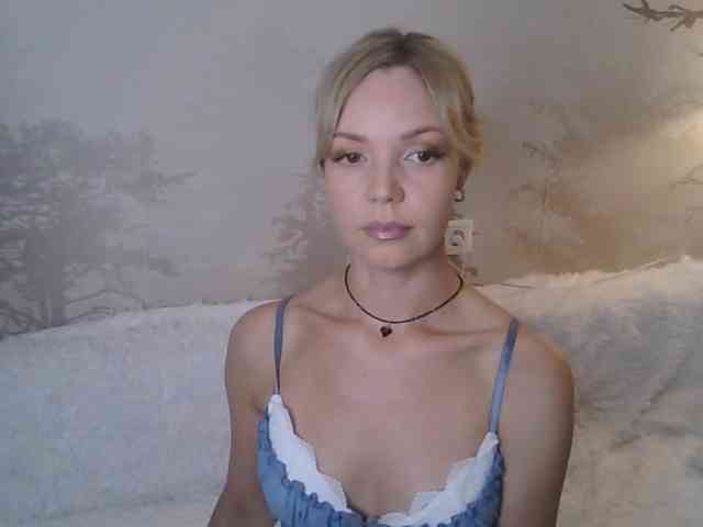 Red_Rose_98 webcam