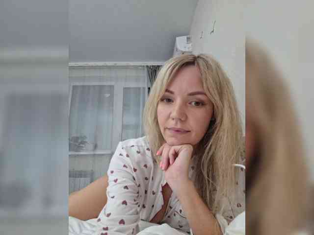 Red_Rose_98 webcam