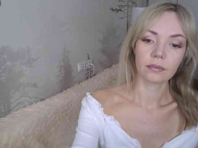 Red_Rose_98 webcam