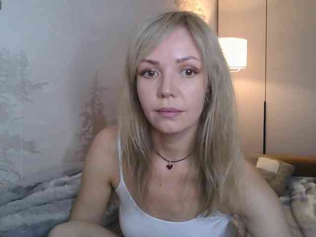 Red_Rose_98 webcam