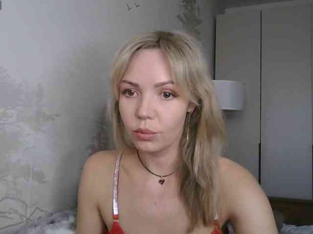 Red_Rose_98 webcam