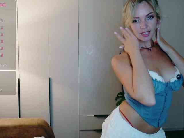 Red_Rose_98 webcam