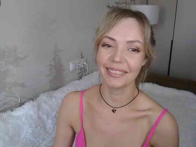 Red_Rose_98 webcam