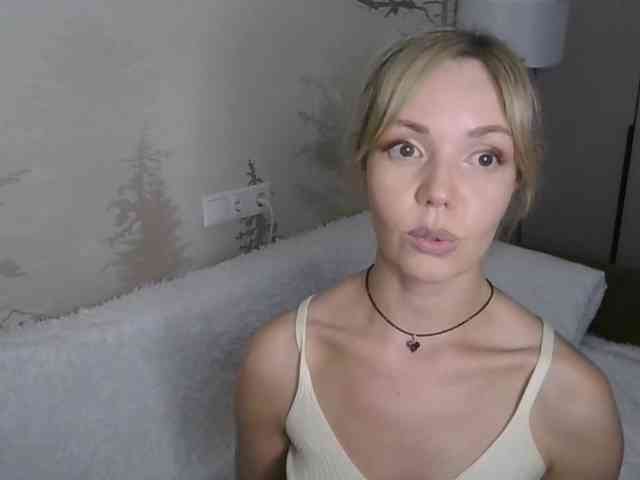 Red_Rose_98 webcam