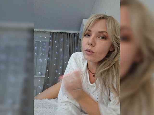 Red_Rose_98 webcam