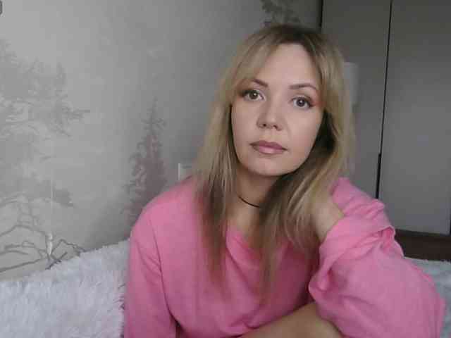 Red_Rose_98 webcam