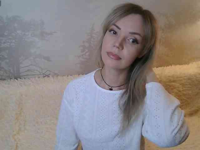 Red_Rose_98 webcam