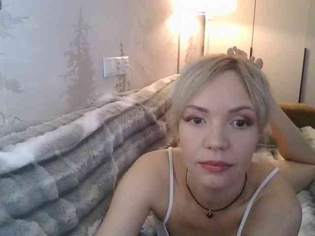 Red_Rose_98 webcam