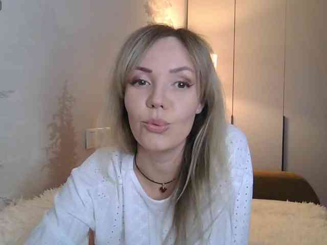 Red_Rose_98 webcam