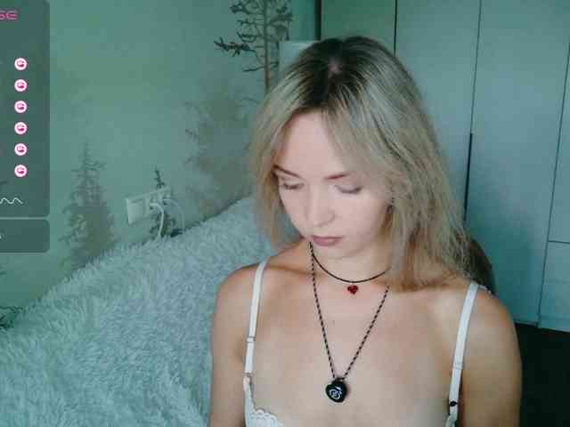 Red_Rose_98 webcam
