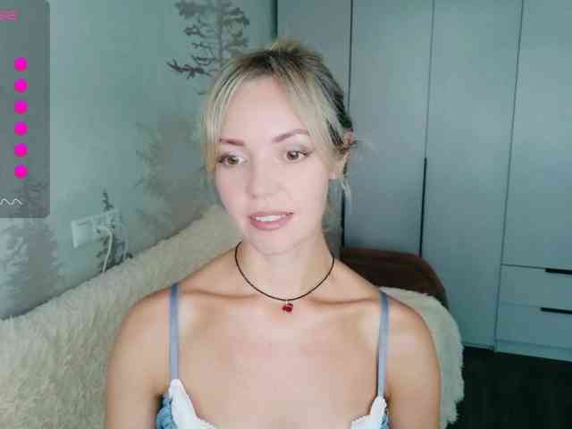 Red_Rose_98 webcam