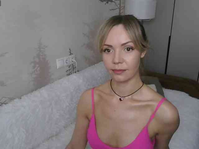 Red_Rose_98 webcam