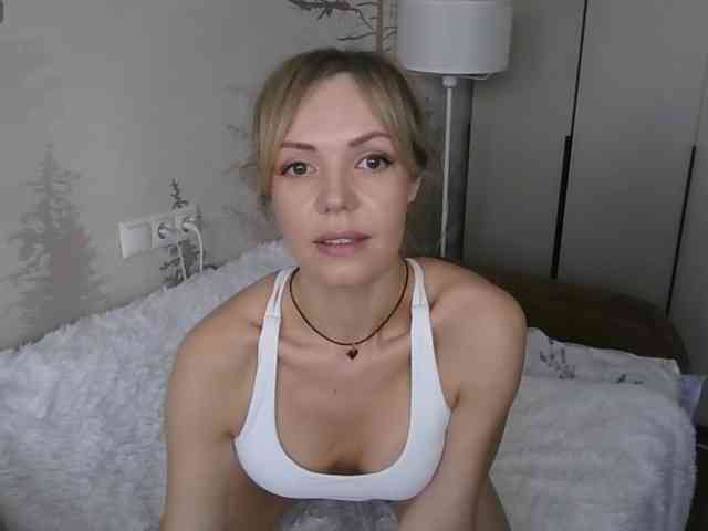 Red_Rose_98 webcam