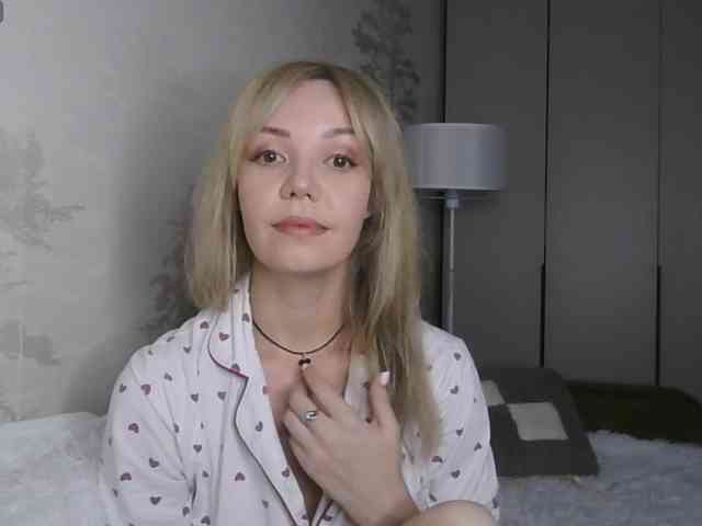 Red_Rose_98 webcam