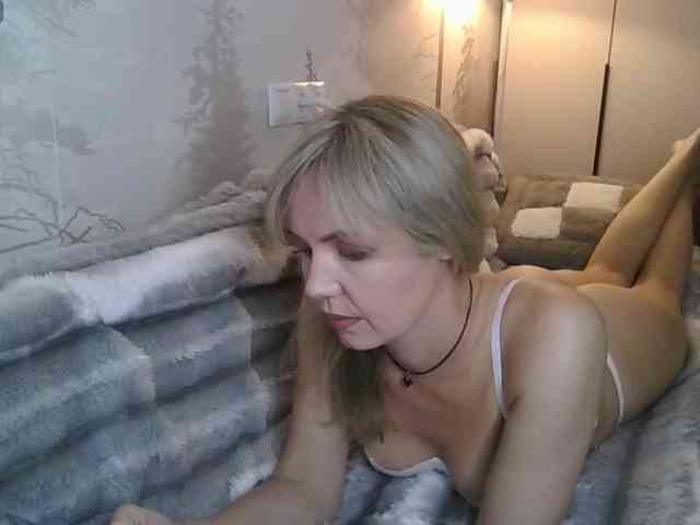 Red_Rose_98 webcam